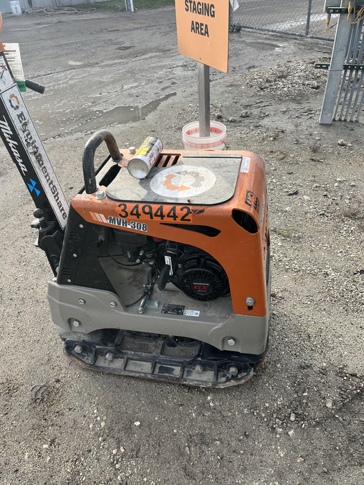 2023 Multiquip MV308GH Honda GX270, 18" Plate, Tachometer