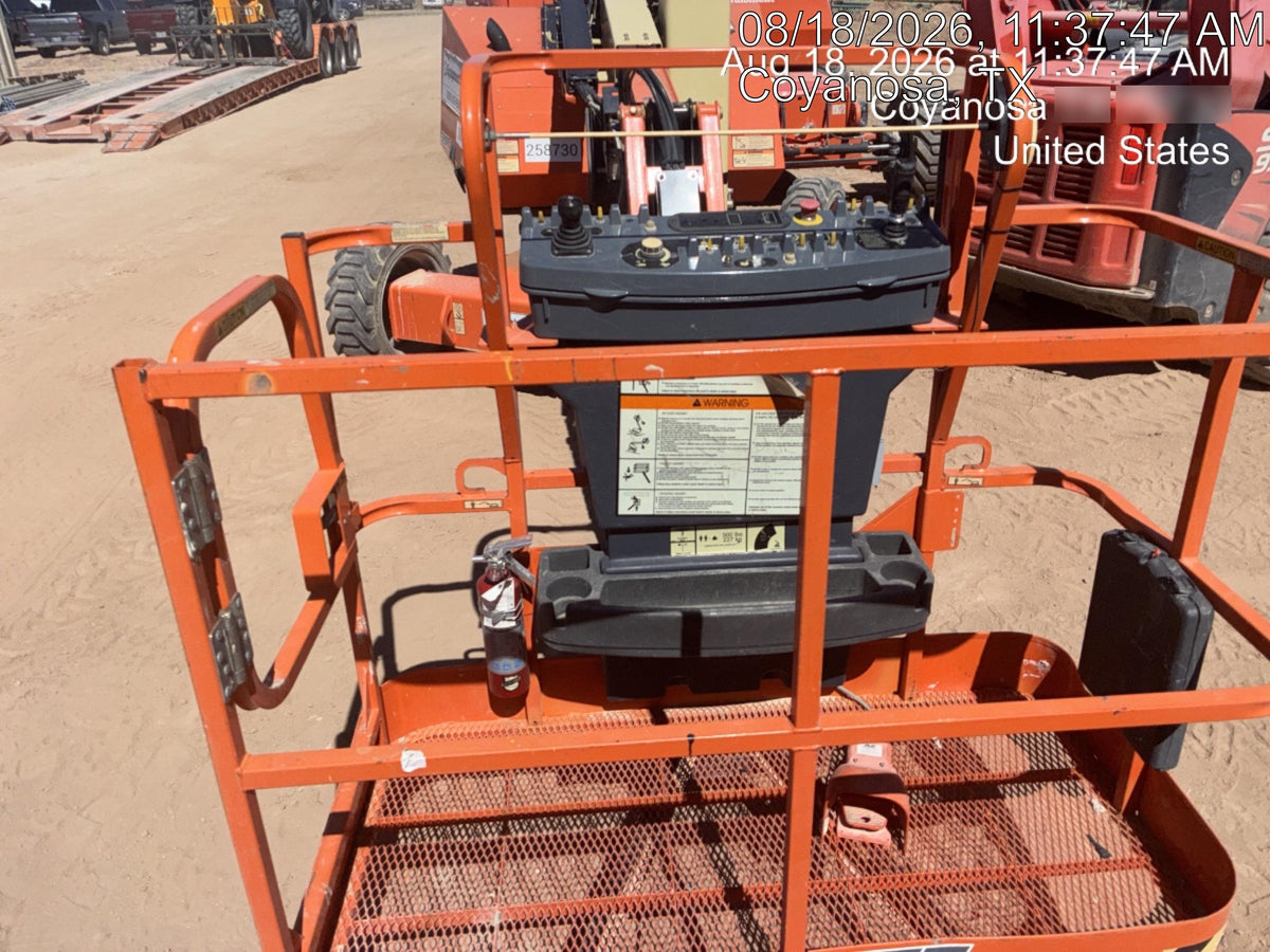2022 JLG 340AJ