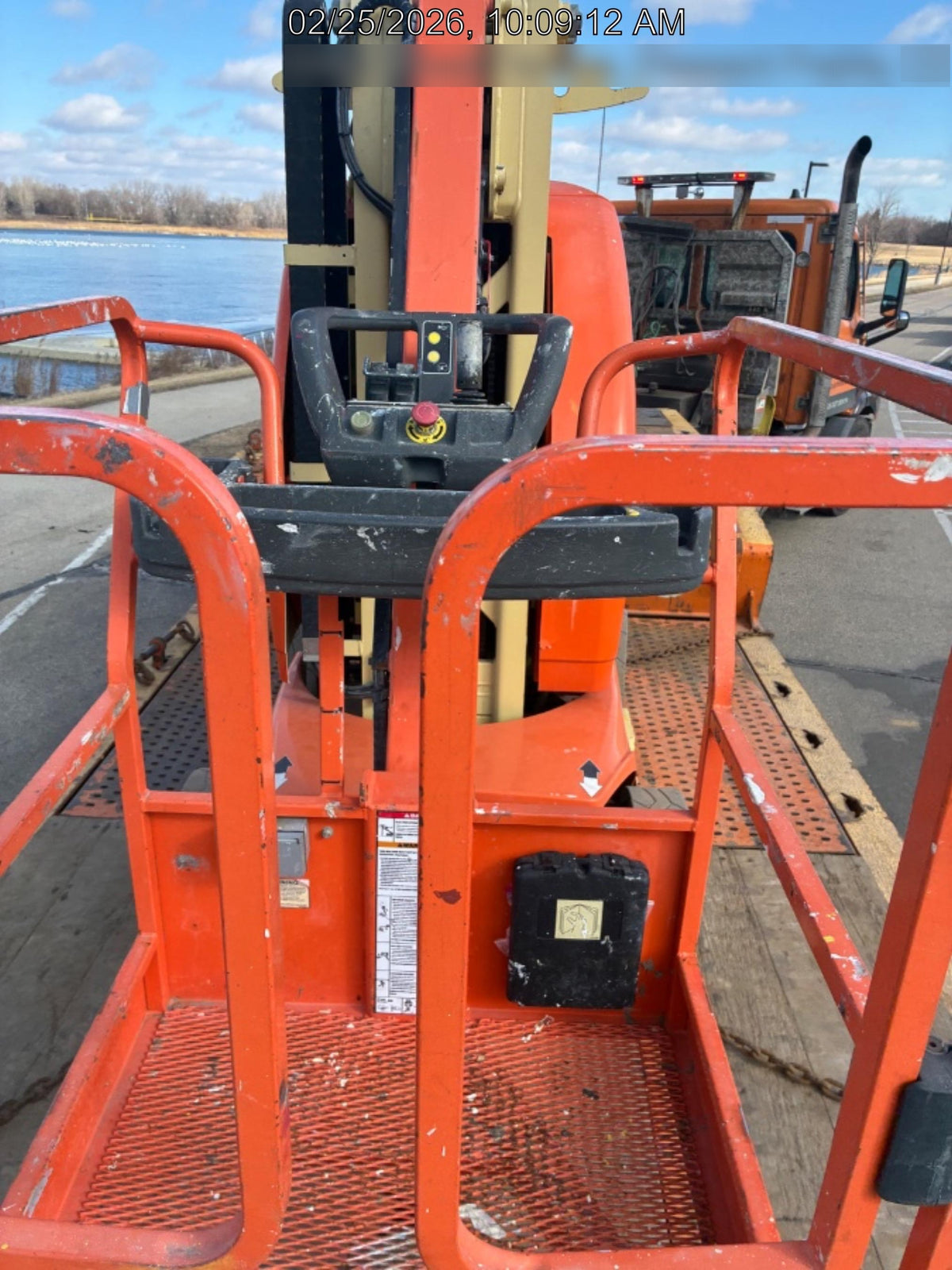 2020 JLG T26E