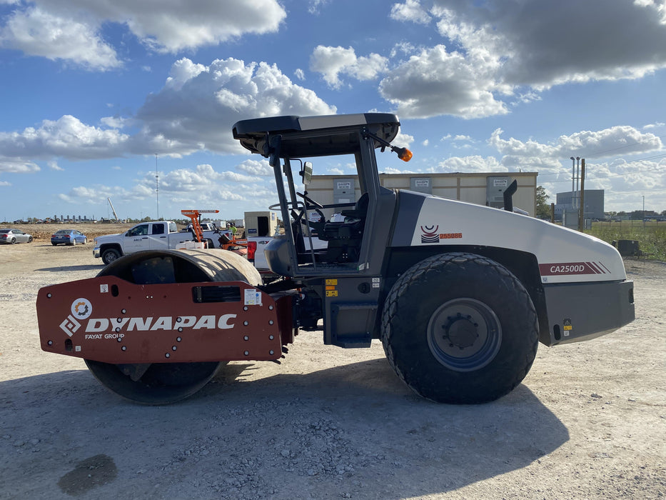 2022 DYNAPAC CA2500D