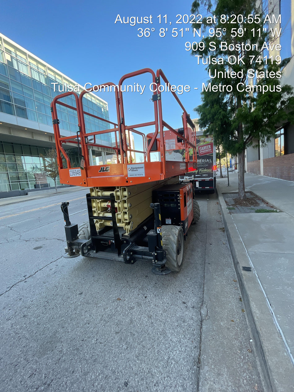 2022 JLG RT4069