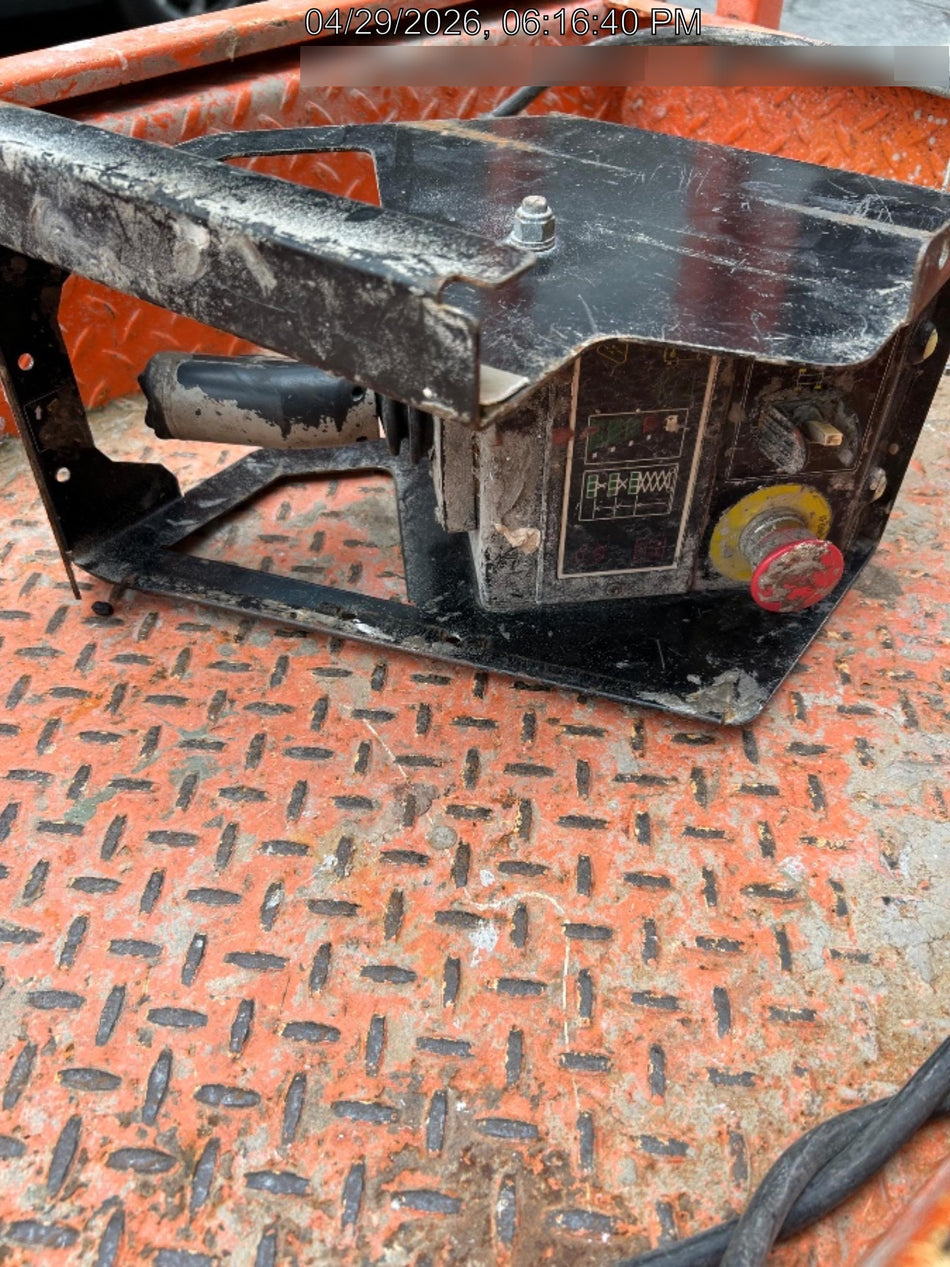 2023 JLG ES1932