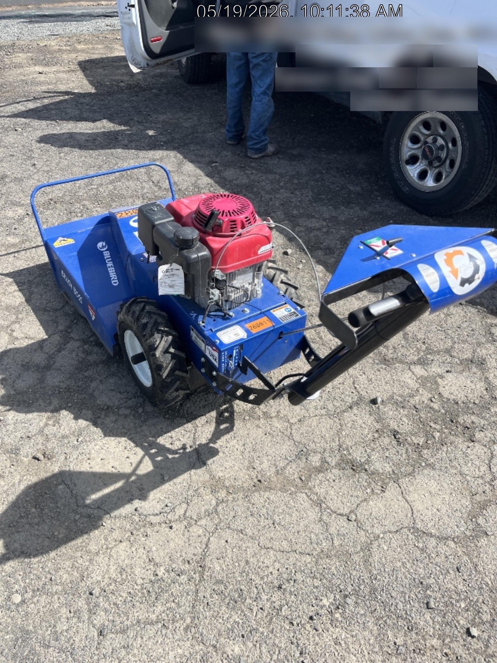 2022 BLUEBIRD BB26 Brushboss
