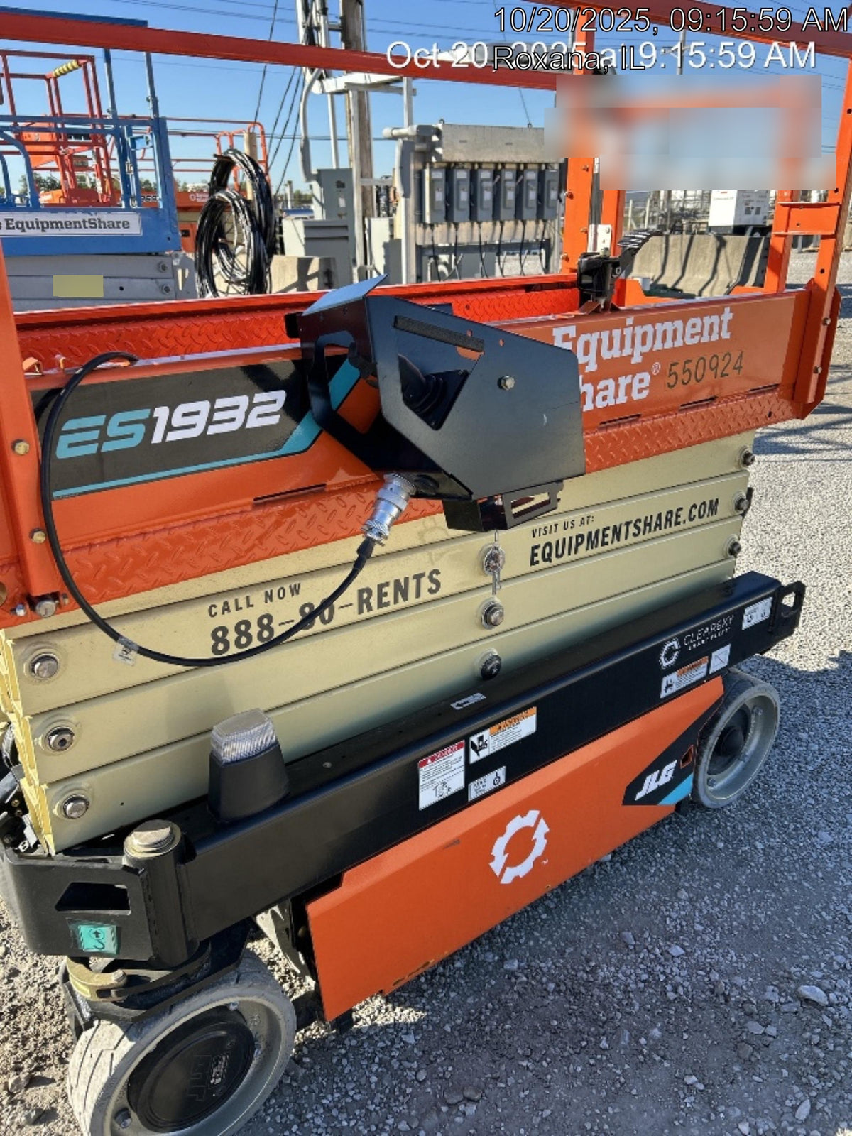 2025 JLG ES1932