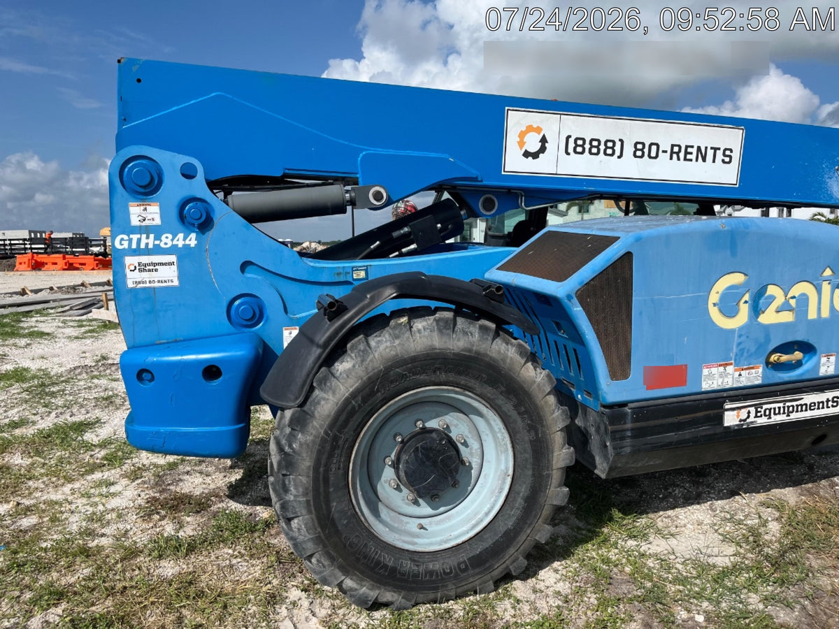 2019 GENIE GTH-844