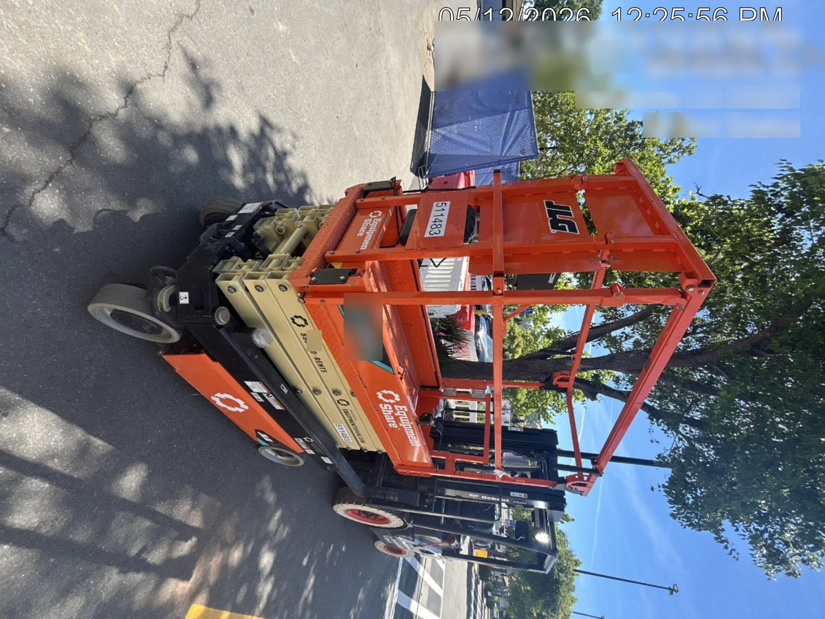 2025 JLG ES1932