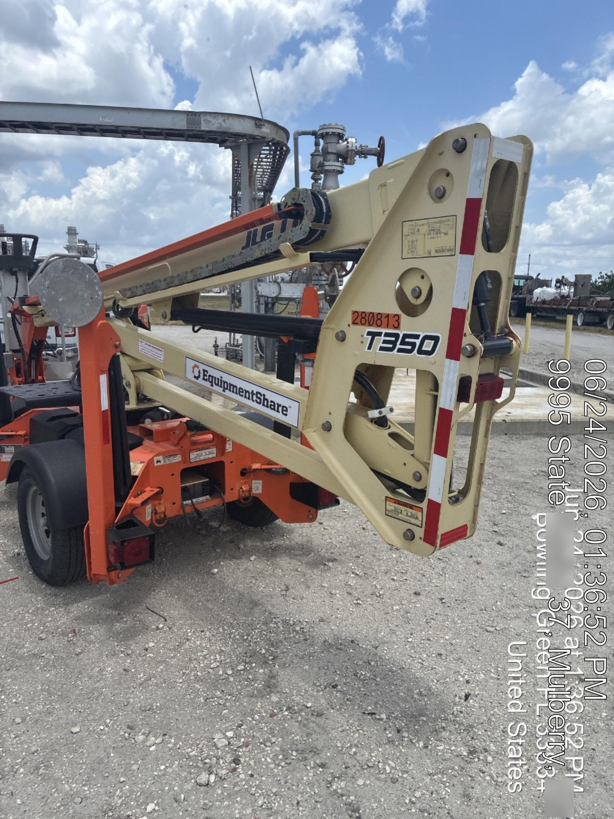 2022 JLG T350