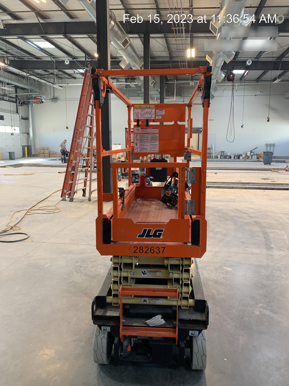 2022 JLG ES1932