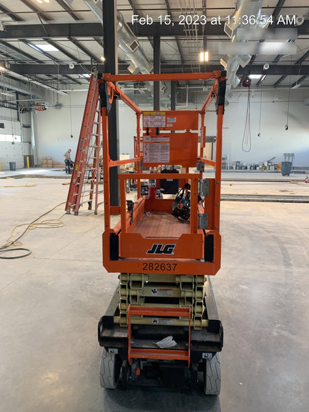 2022 JLG ES1932