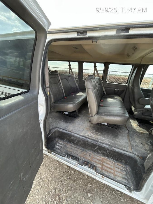 2023 CHEVROLET Express Van - Rental