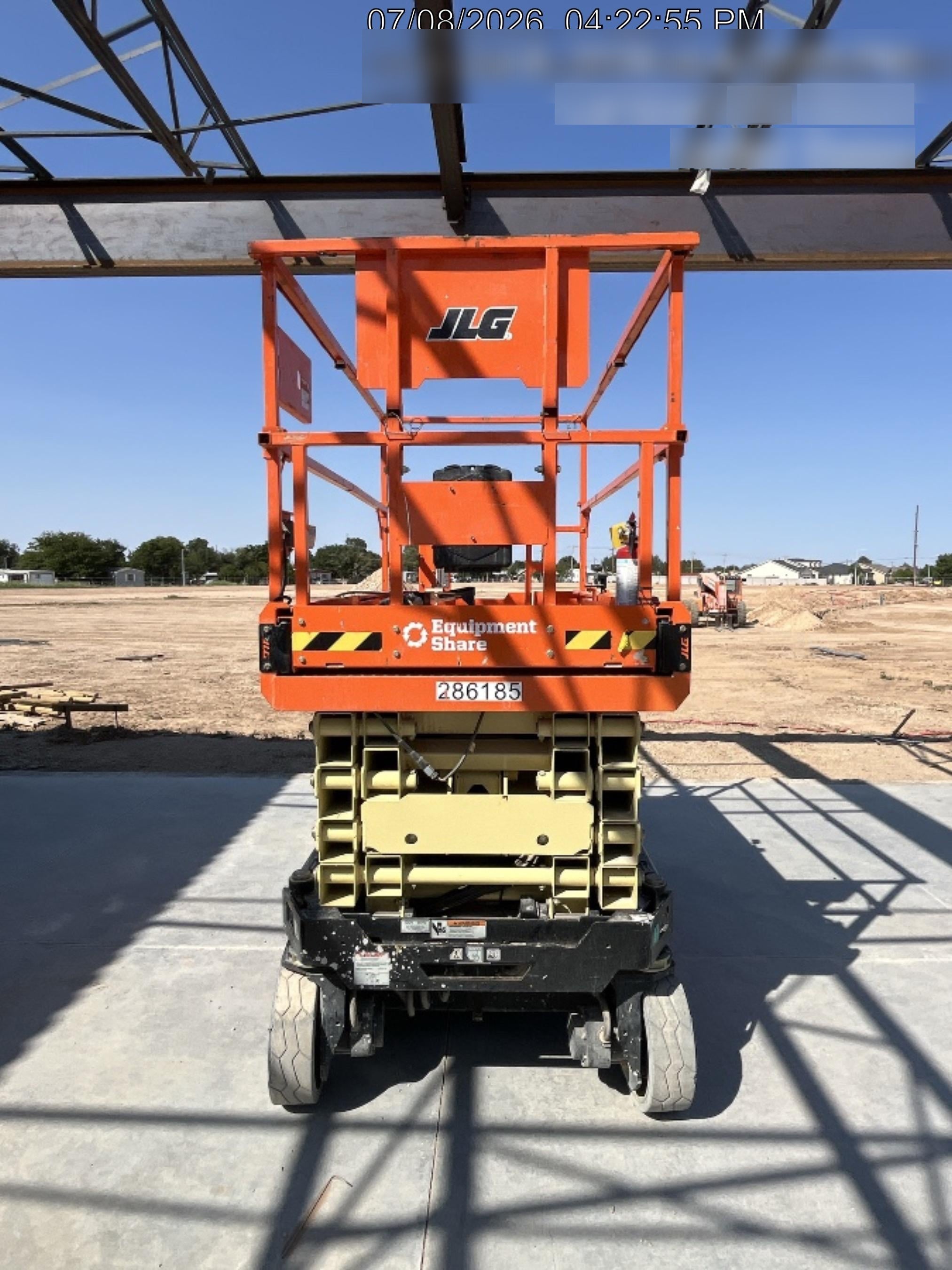 2022 JLG ES3246