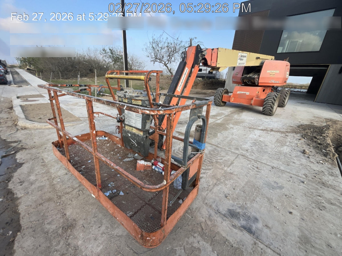 2018 JLG 660SJ