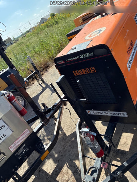 2021 Lincoln Electric Vantage 322 Vantage 322 Ready Pak 3 w/ Telematics & Decals, ORANGE (includes trailer, cable rack, fender light kit)