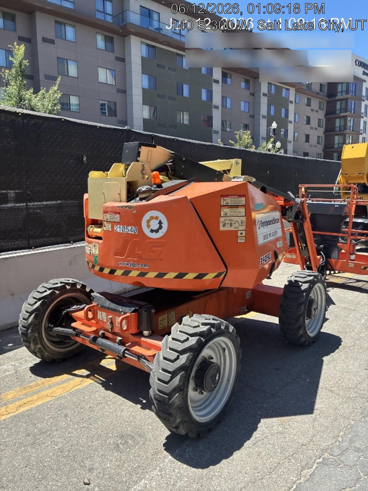 2022 JLG 340AJ