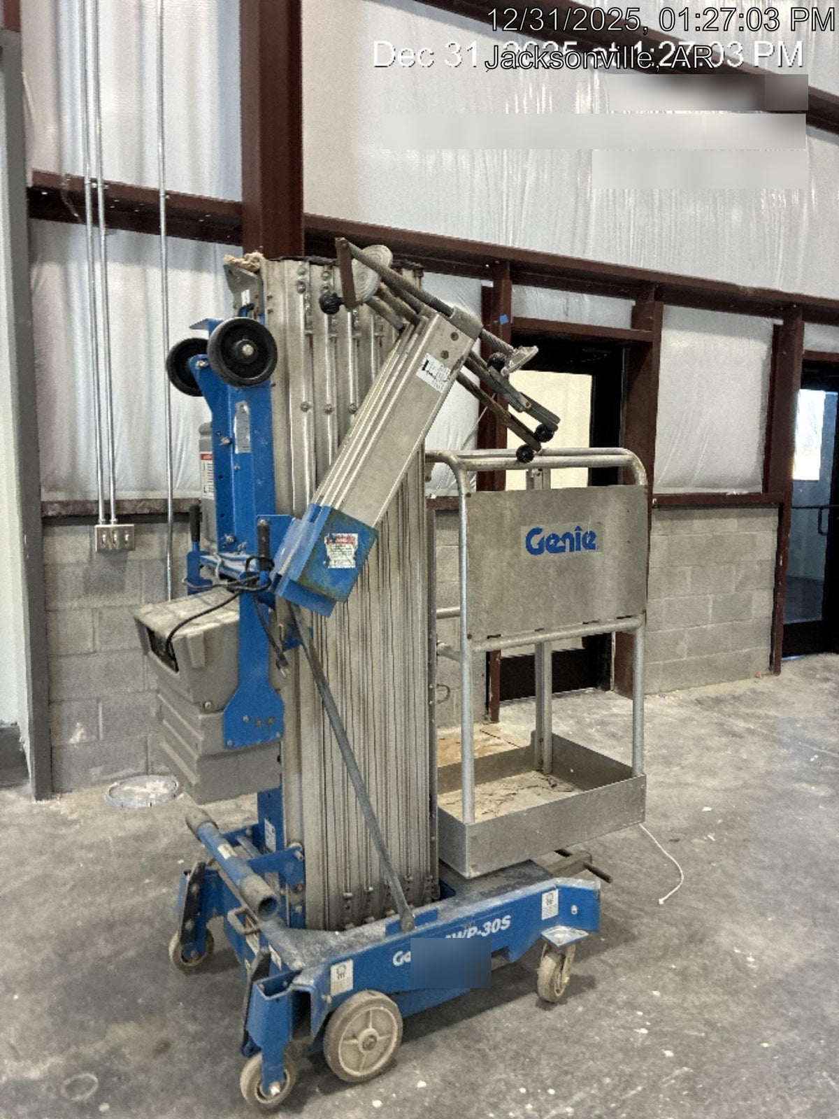 2018 GENIE AWP-30S