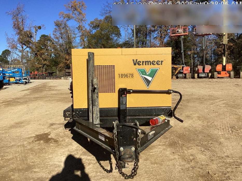 2021 Vac-Tron LP573XDT T4 Koehler Diesel Engine, 500 Gallon Debris Tank, x2 100 Gallon Water Tanks