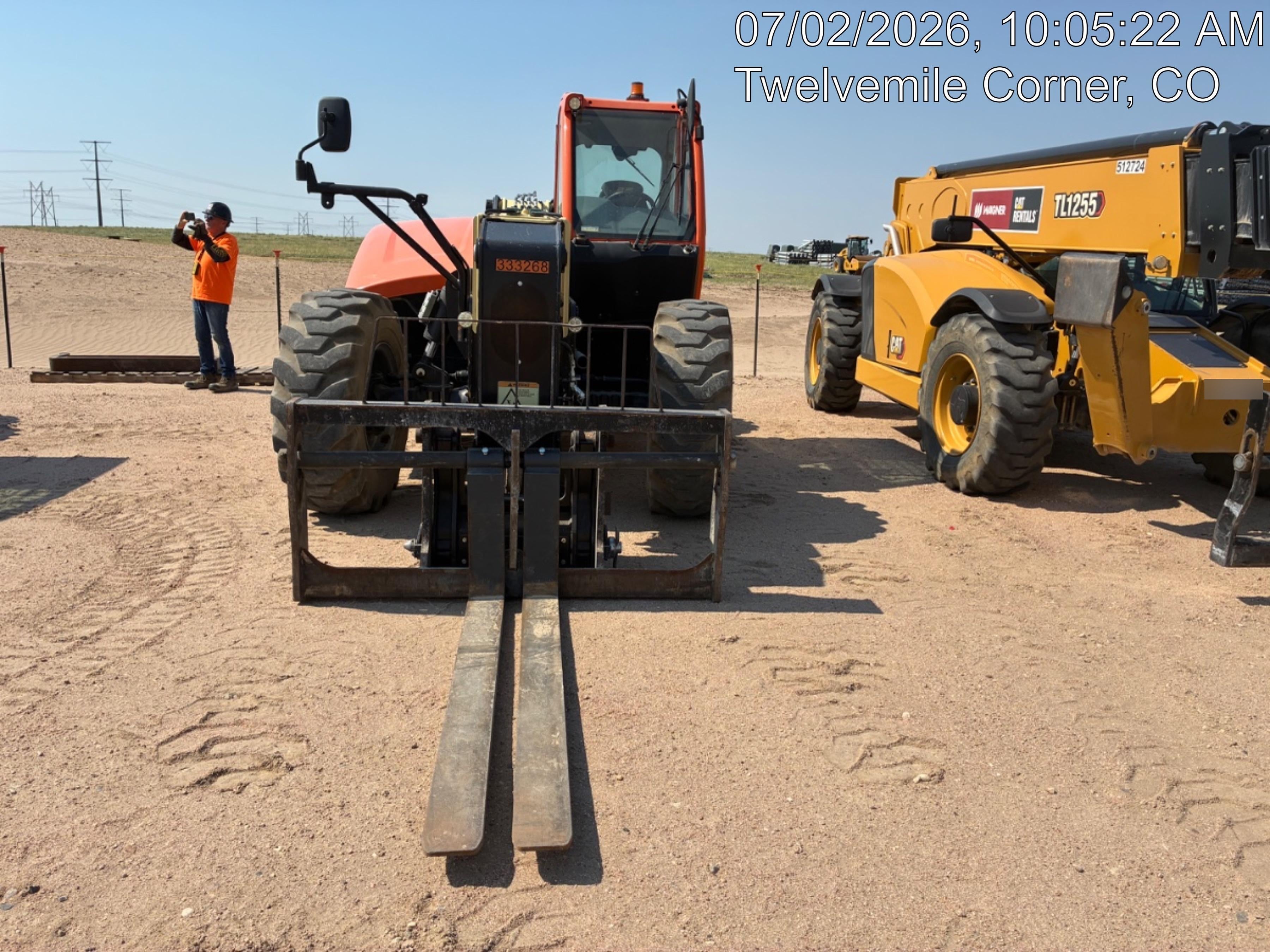 2023 JLG 1732