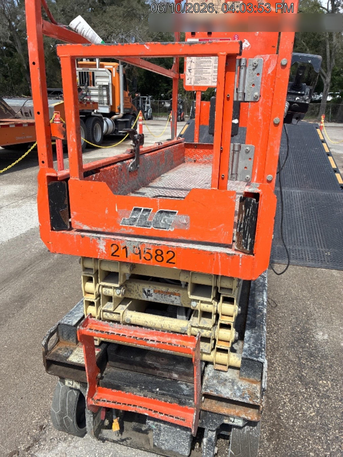 2022 JLG ES1932