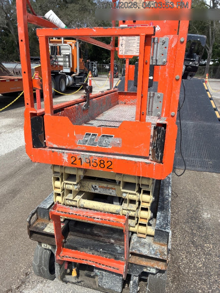2022 JLG ES1932