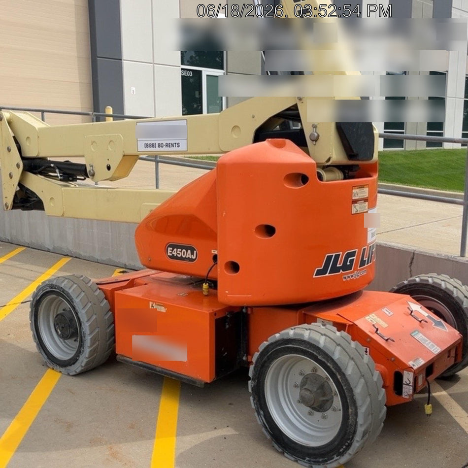 2019 JLG E450AJ