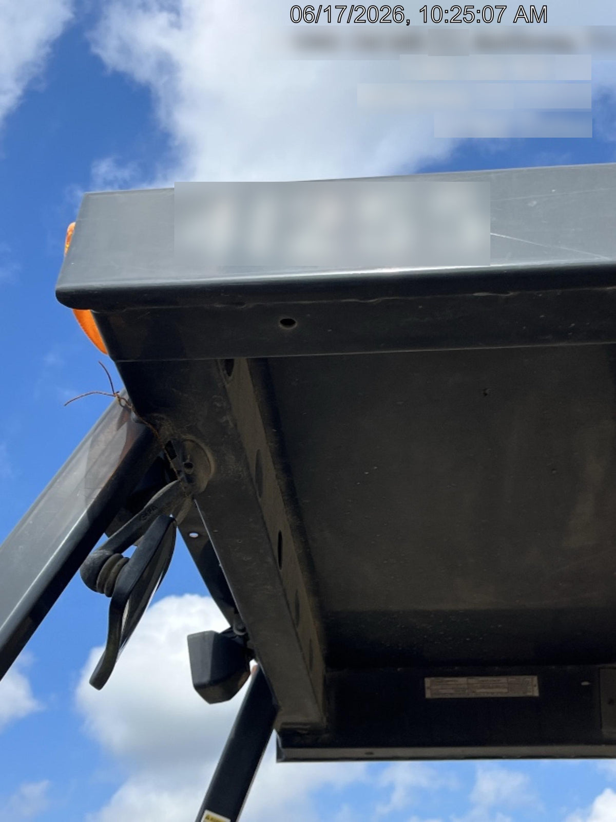 2019 CASE 570N EP