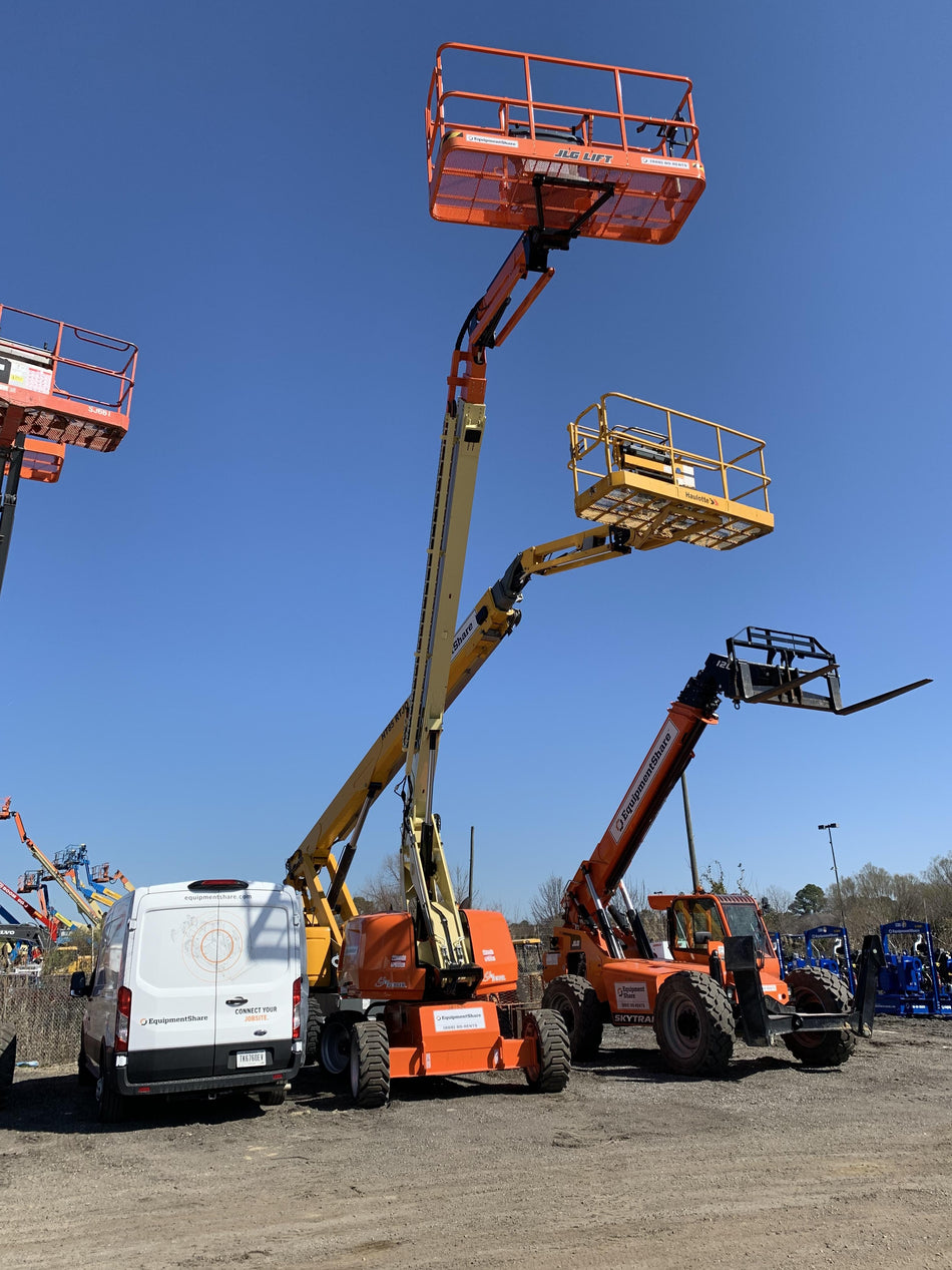 2022 JLG 660SJ