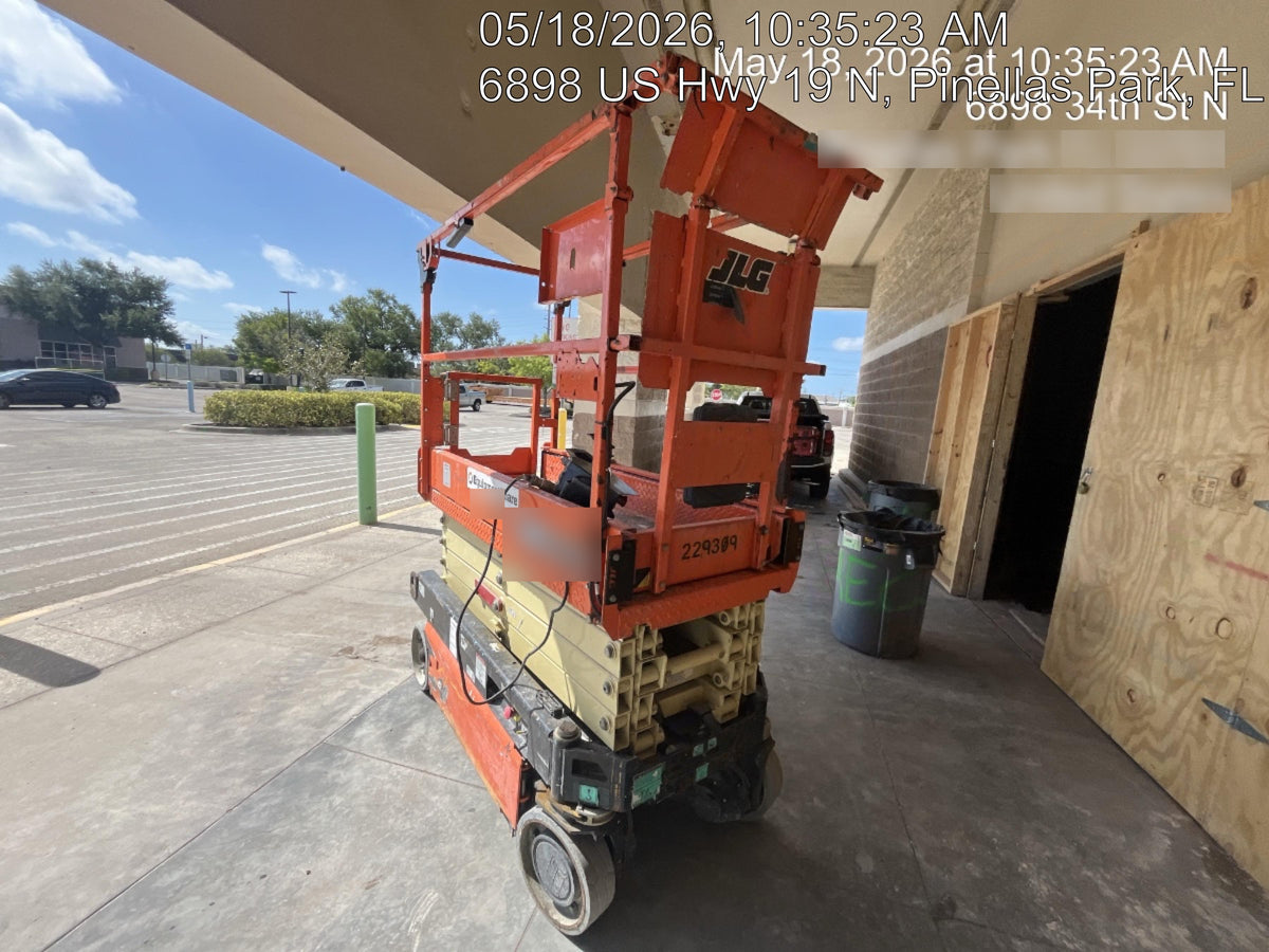 2022 JLG ES1932