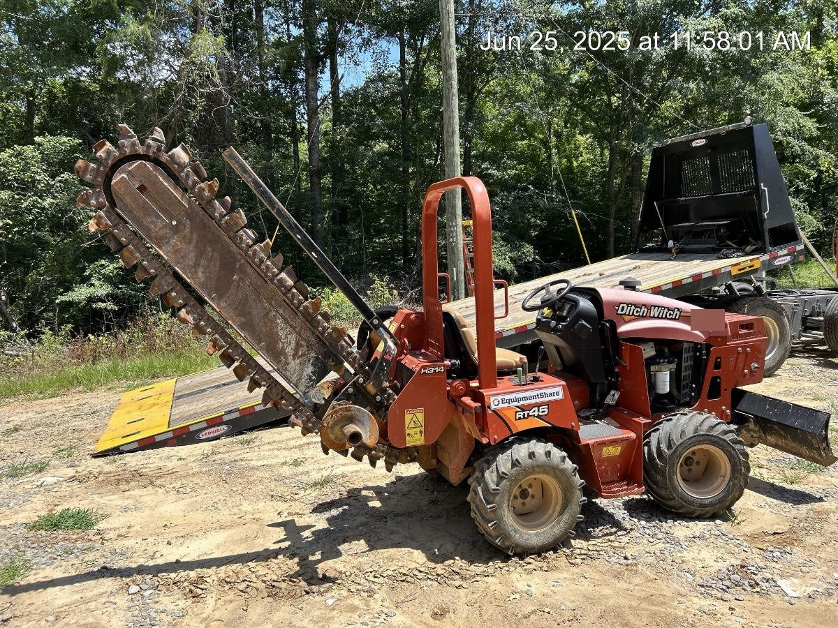2018 DITCH WITCH RT45A