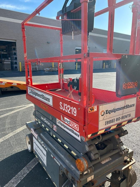 2023 SKYJACK SJ3219