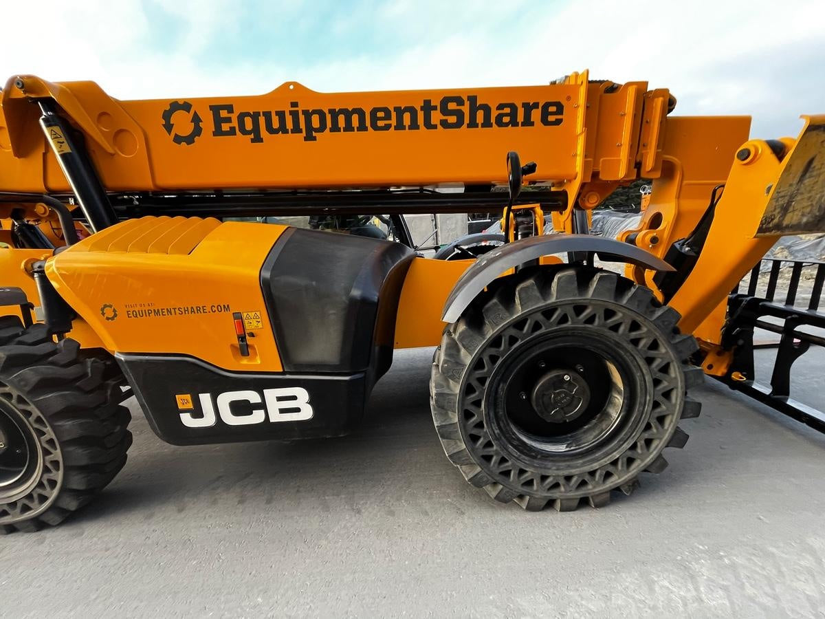 2024 JCB 510-56
