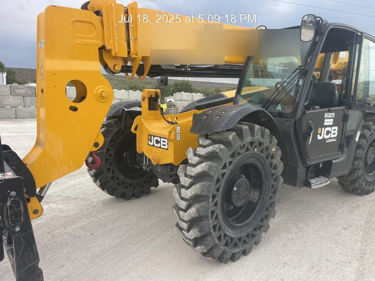 2023 JCB 509-42