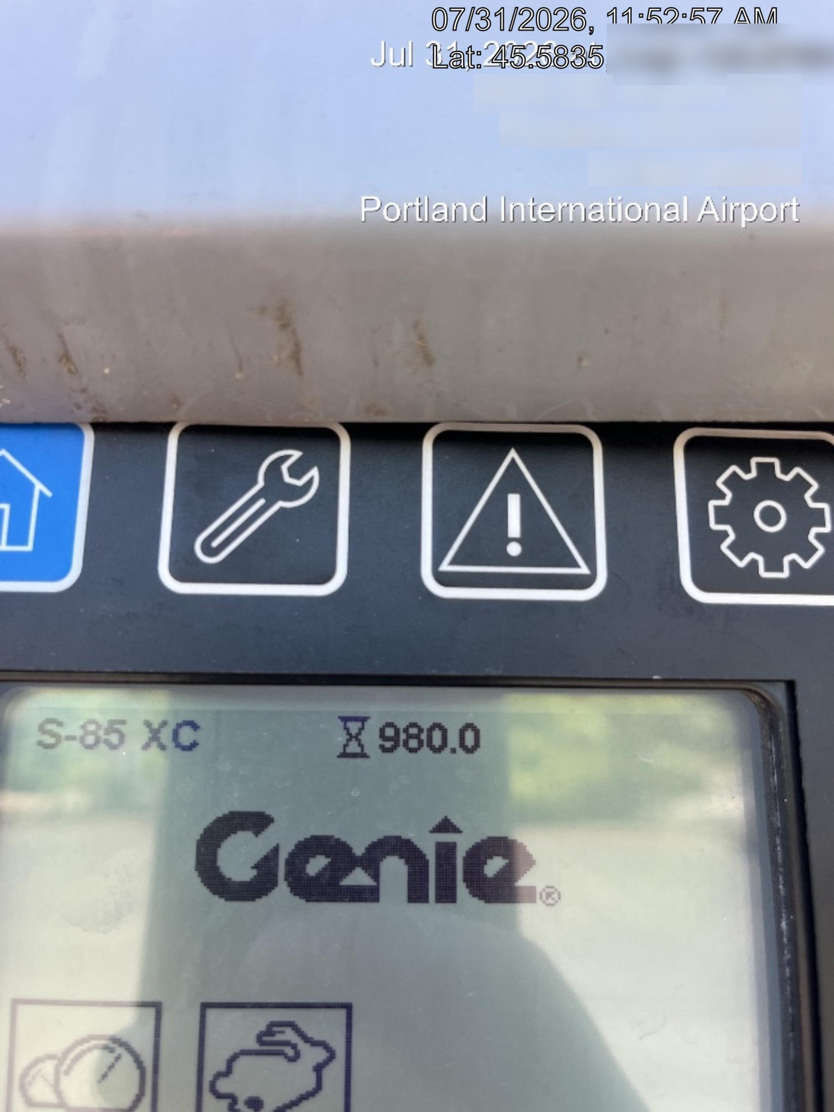 2024 GENIE S-85 XC
