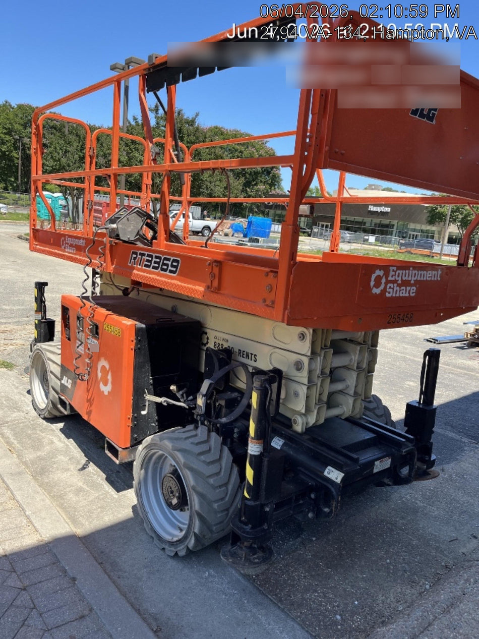 2022 JLG RT3369
