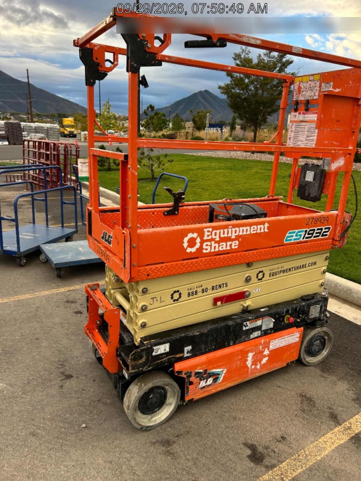 2022 JLG ES1932