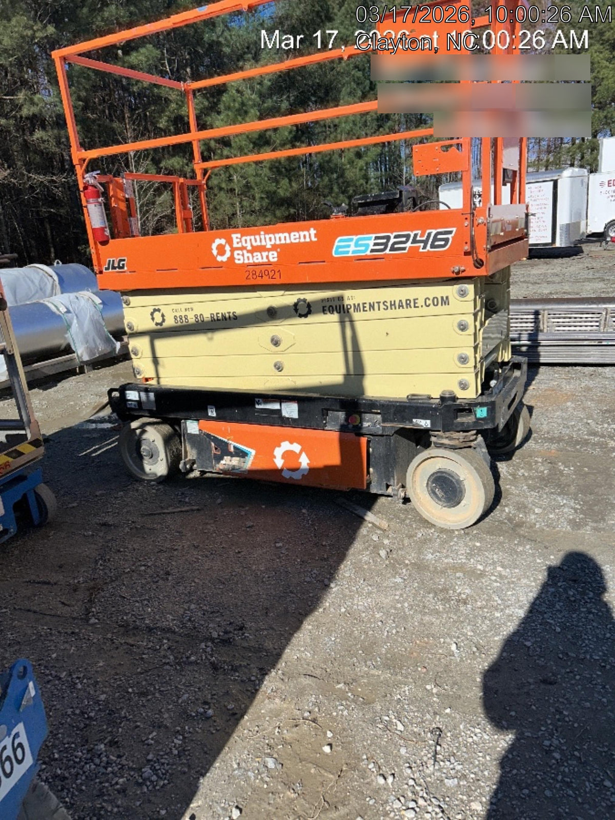 2022 JLG ES3246