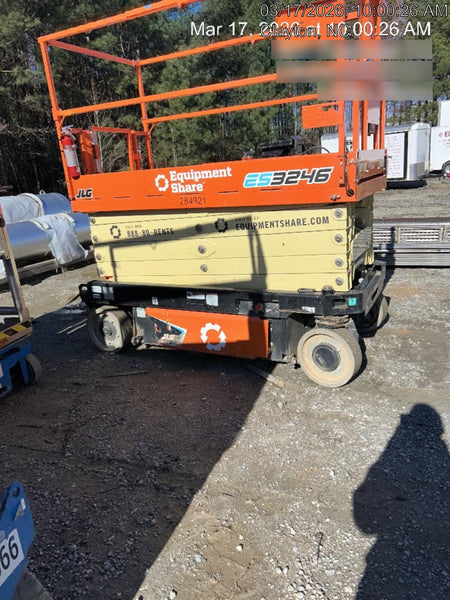 2022 JLG ES3246
