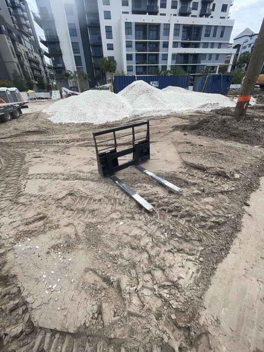 2022 ARROW MATERIAL HANDLING 48" Pallet Forks - Arrow