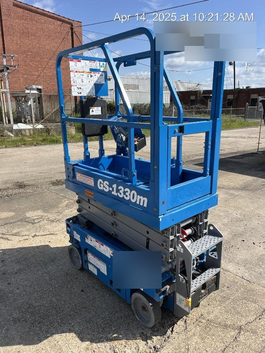 2021 GENIE GS-1330m