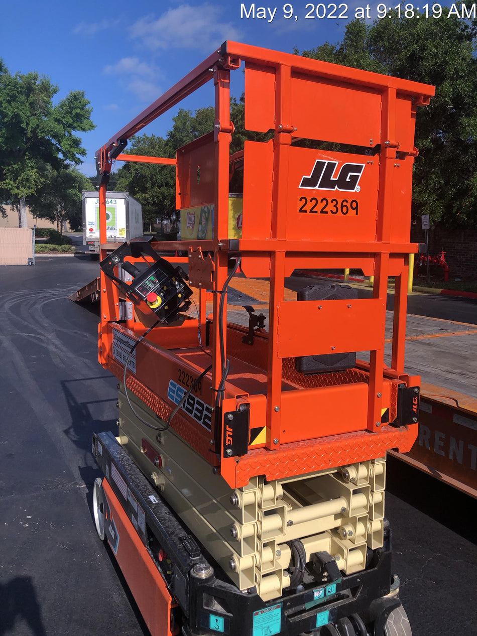 2022 JLG ES1932