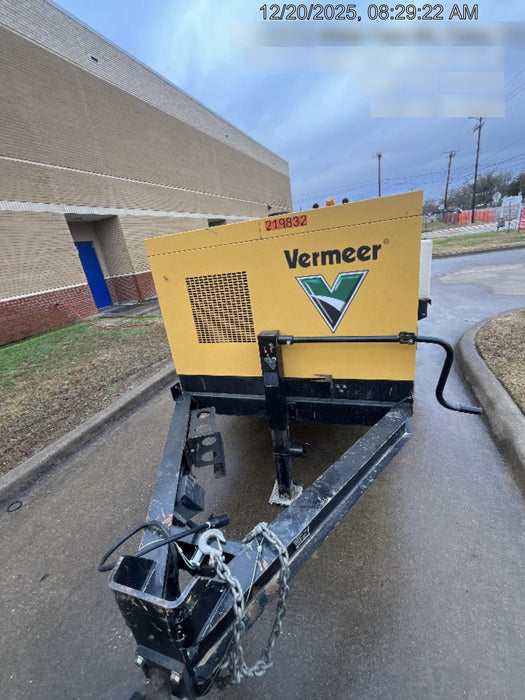 2022 Vac-Tron LP573XDT T4 Koehler Diesel Engine, 500 Gallon Debris Tank, x2 100 Gallon Water Tanks