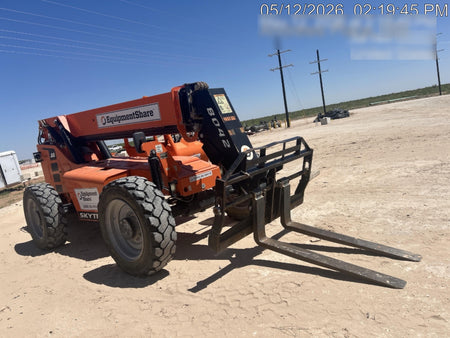 2022 SKYTRAK 8042
