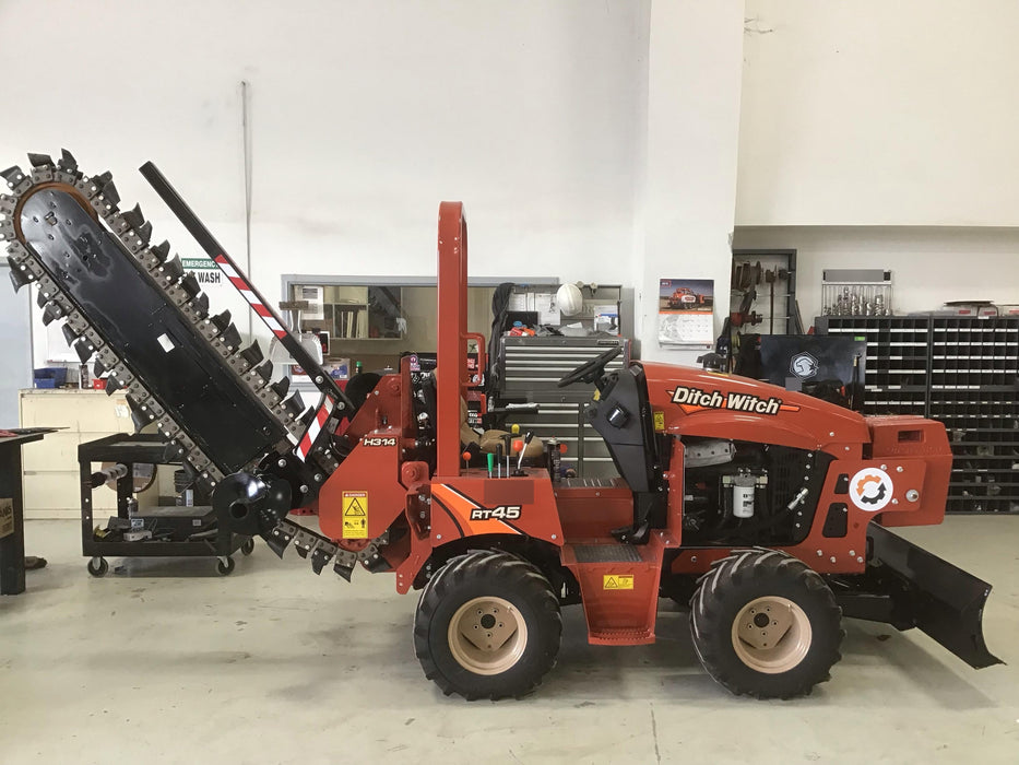 2017 DITCH WITCH RT45A