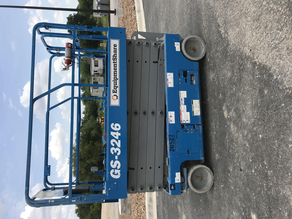 2018 Genie GS-3246 Genie GS-3246 w/Folding rails, Full height swing gate