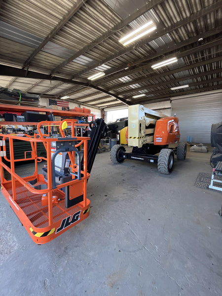 2025 JLG 450AJ