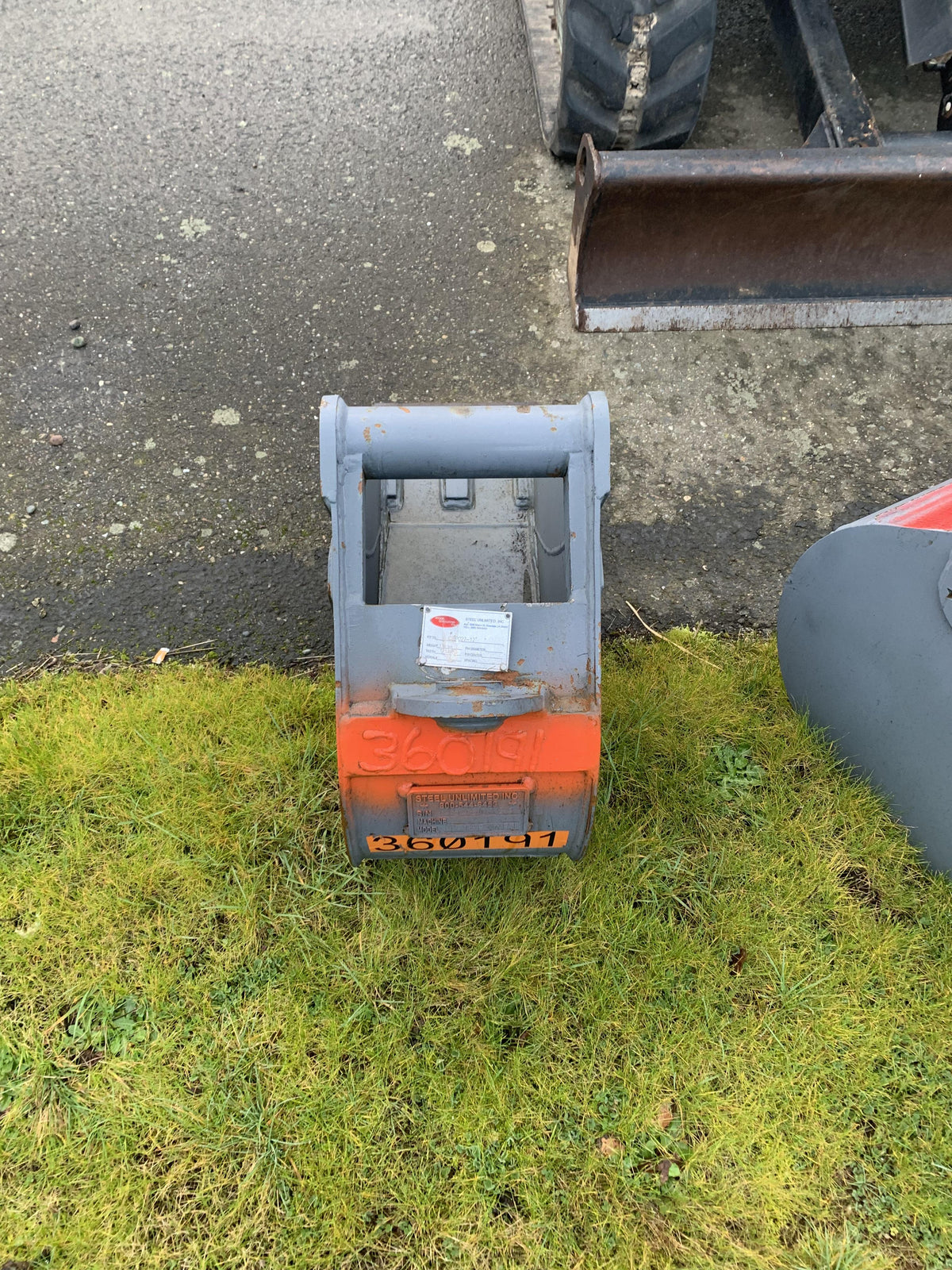 2023 STEEL UNLIMITED SUIEXC1012B