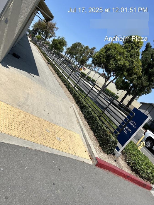 2020 Skyjack SJIII-3219 Solid NM Tires, Half height spring hinged entry gate, Dual Beacons, 800W Inverter