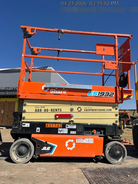 2024 JLG ES1932