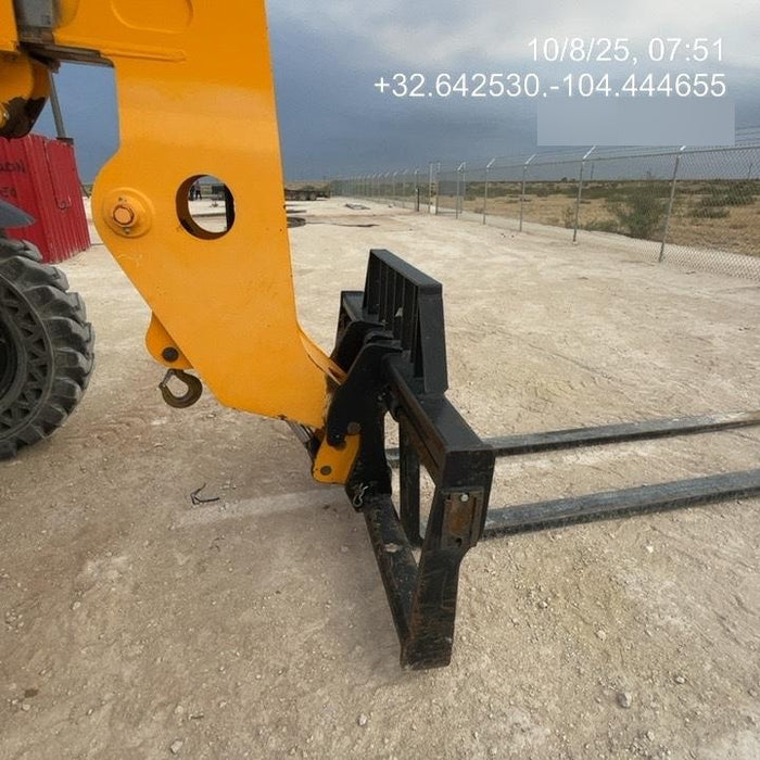 2020 JCB 509-42 Canopy, Solid Tires, Work Lights, Beacon, Aux Hydraulics, Back up Alarm, Lifting Eye, ES Decals