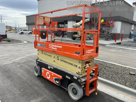 2022 JLG ES2632