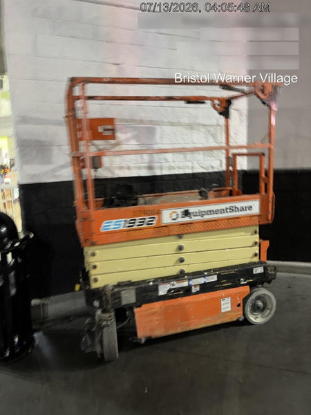 2021 JLG ES1932